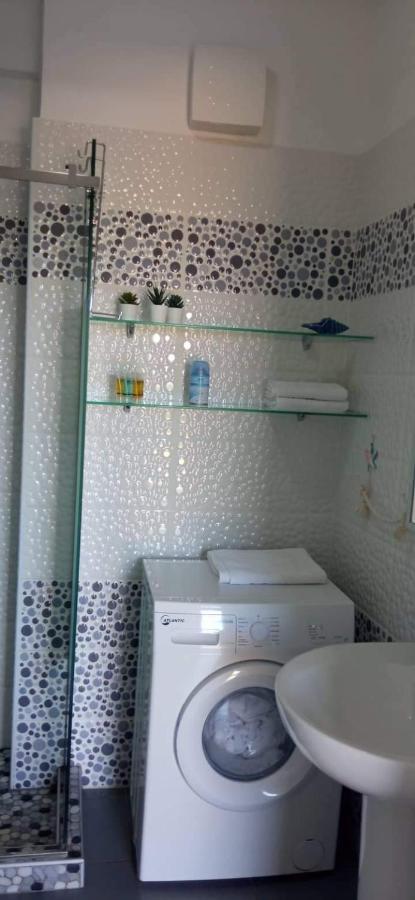 Iris Apartments فلورا المظهر الخارجي الصورة